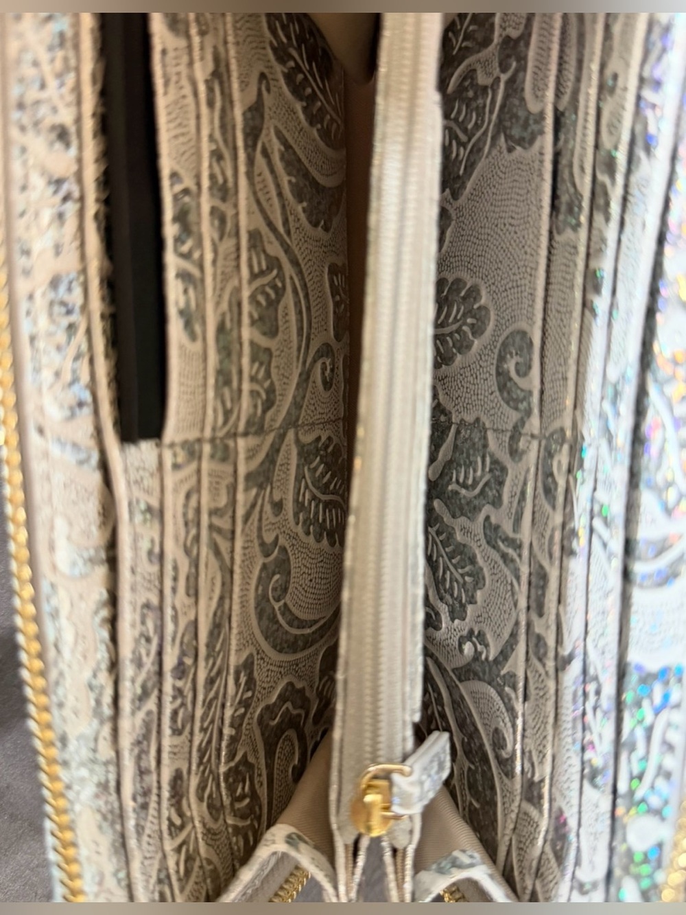 Brahmin Rosetta Chrome Estonia with SURI Wallet SET NWT ONE OF a KIND REFLECTIVE - Picture 15 of 16